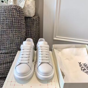 Alexander McQueen White Black Snake Oversized Casual Sneakers - Image 13