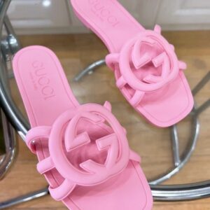 Gucci Women's Interlocking G Slide Jelly Sandal - Image 12